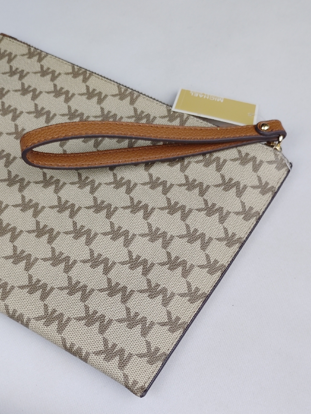 Michael Kors Beige Signature Zip Wristlet - Picture 9 of 13